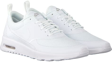 hoge witte nike air max|White Nike Max Air.